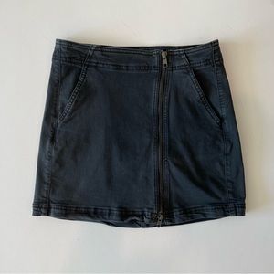 American Eagle Outfitters Black Zipper Mini Skirt Size 0